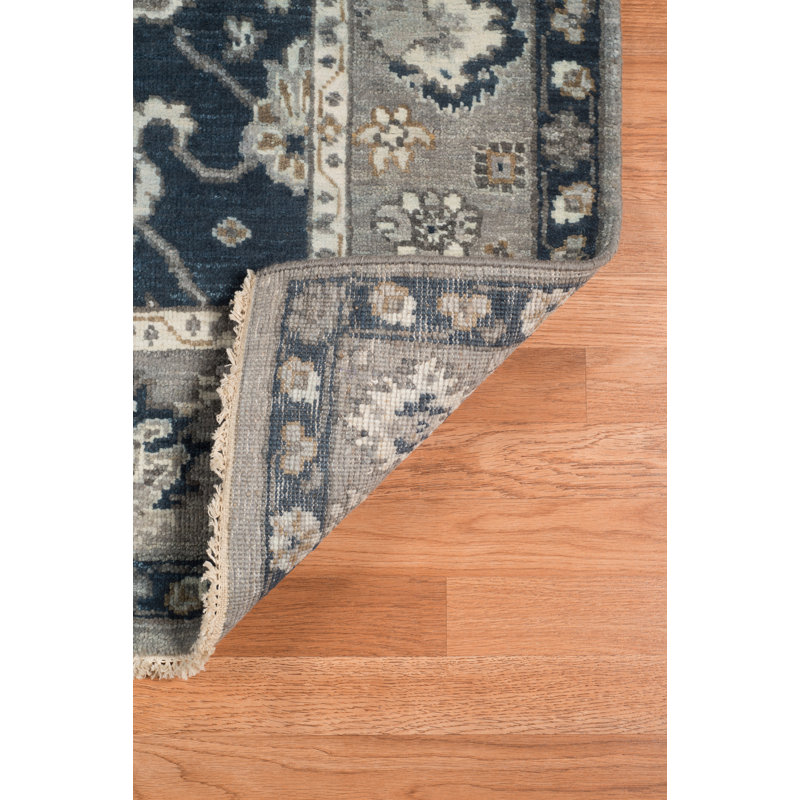 Nuit Arabe Traditional Hand-Knotted 2'x3' Wool Blue Area Rug