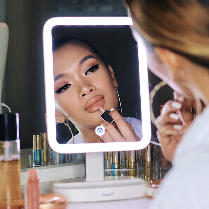 White LED Makeup Vanity Mirror with 15x Magnification
