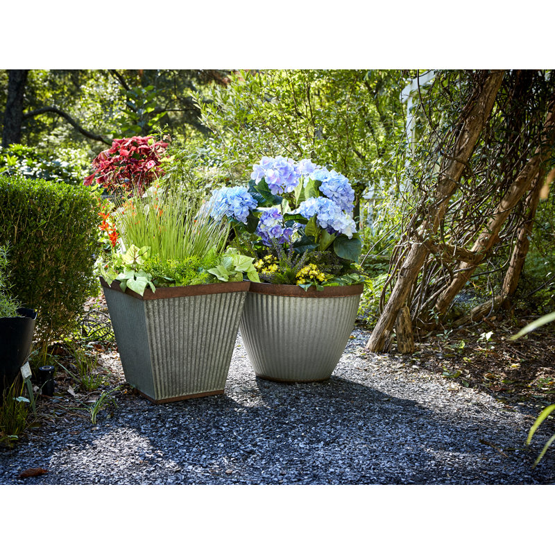 Westlake 20.5" Rustic Brown Resin Outdoor Planter
