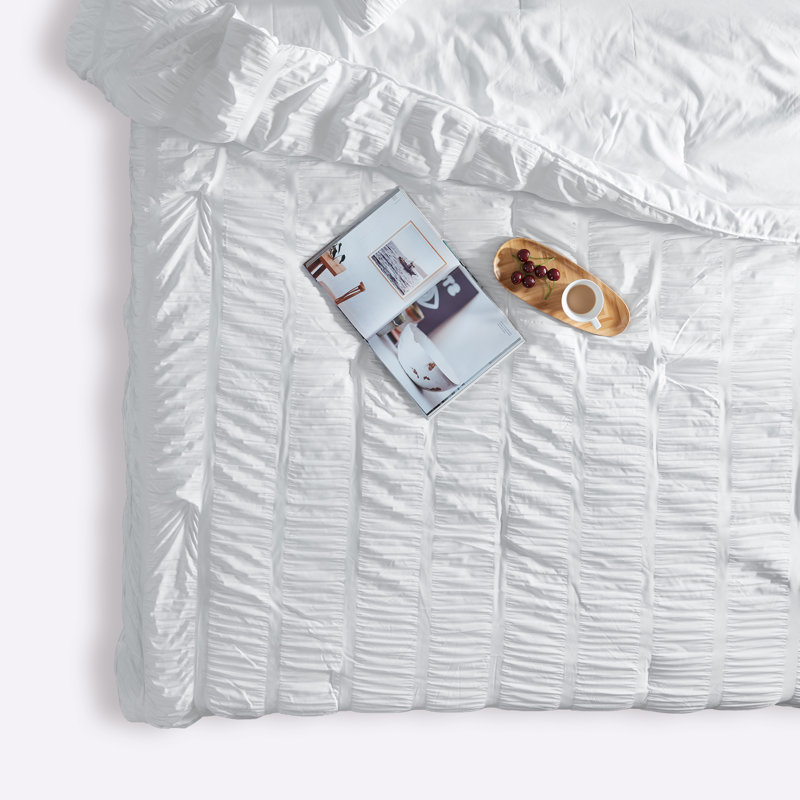 White King Microfiber Seersucker Duvet Set