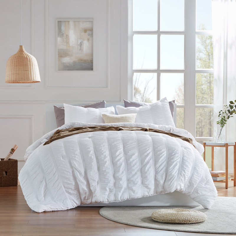 White King Microfiber Seersucker Duvet Set