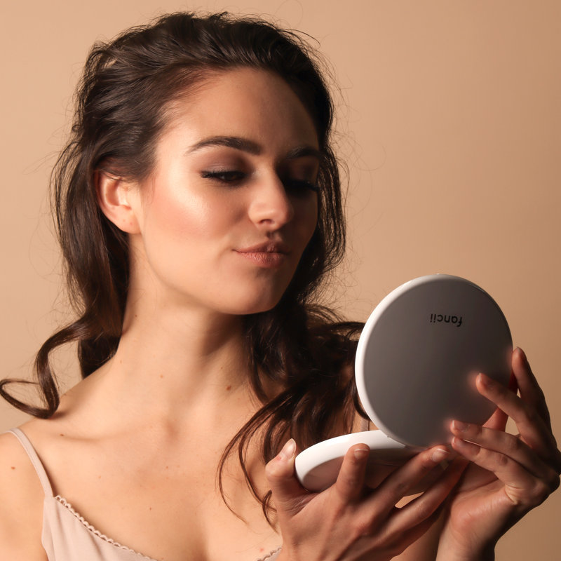 Glossy White LED Compact Round Magnifying Mirror