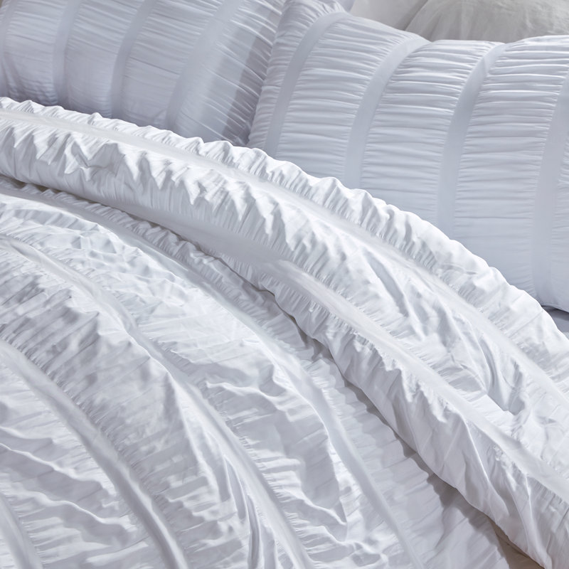 White King Microfiber Seersucker Duvet Set