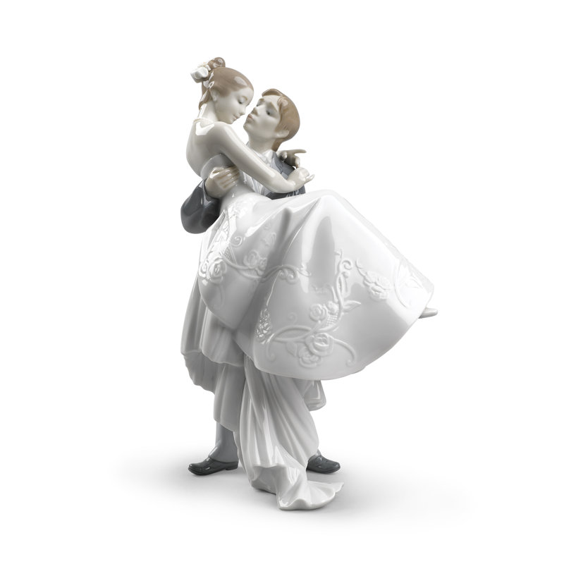 Glossy Porcelain Bride and Groom Figurine