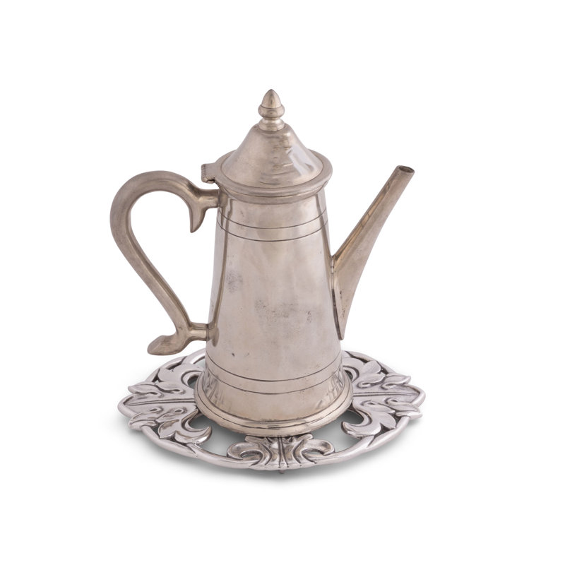 Arthur Court Designs Oval Aluminum Fleur-De-Lis Trivet