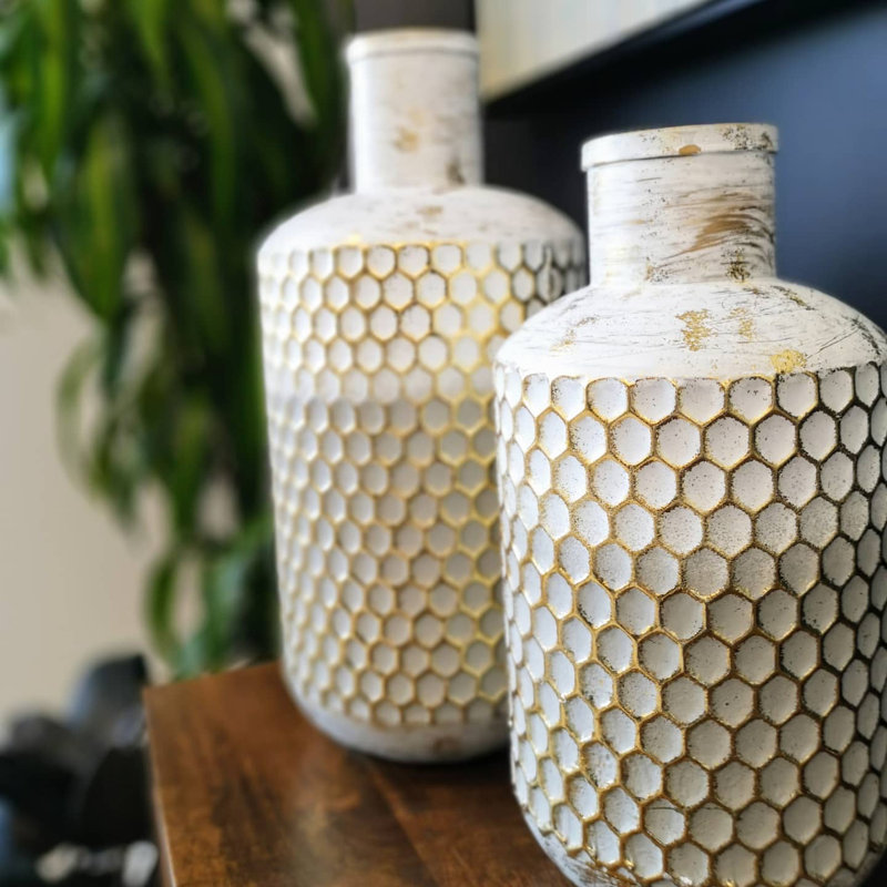 White and Gold Cylindrical Metal Table Vase Set