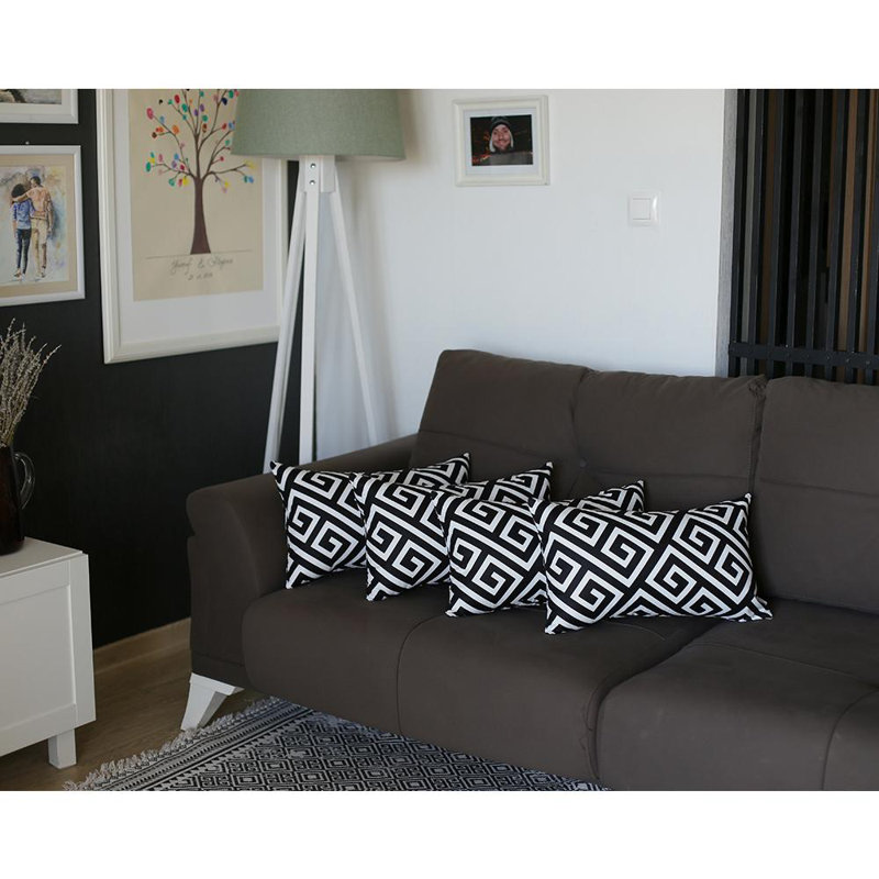 Black and White Geometric Polyester Pillow Cover Set