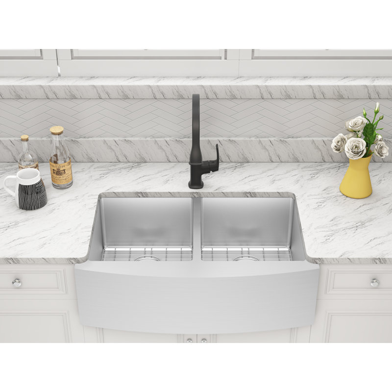 Belleville 33'' Satin Stainless Steel Farmhouse Double Bowl Sink