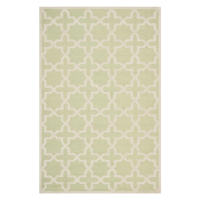 Hand-Tufted Woolen Harmony Rug in Light Green/Ivory, 5' x 8'