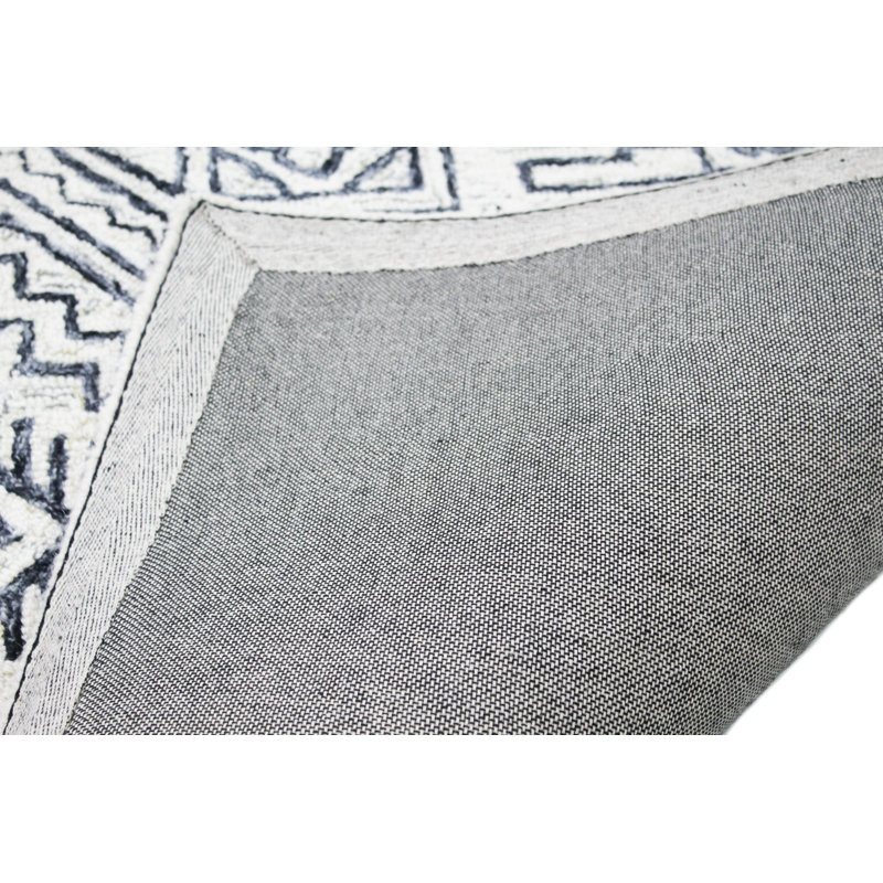 Ivory Hand-Tufted Wool Rectangular 5' x 7' Rug