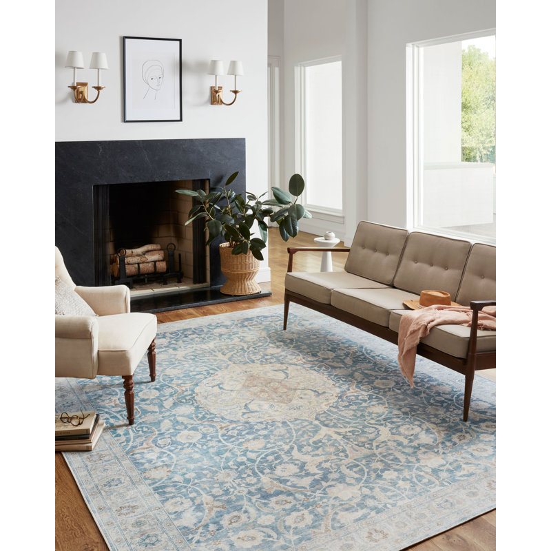 Ivory Elegance 5' x 7' Synthetic Easy-Care Stain-Resistant Area Rug