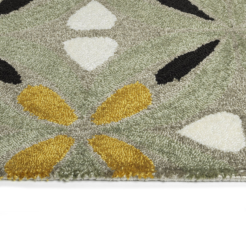 Hand-Tufted Peranakan Tile 8' x 10' Gray Synthetic Area Rug