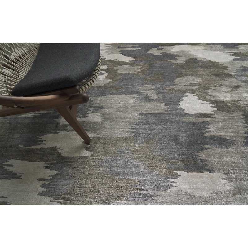 Handmade 8' x 10' Gray Abstract Viscose Cotton Rug