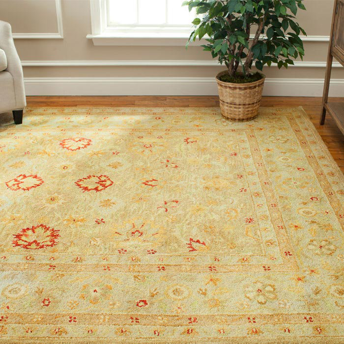Heirloom Persian-Inspired Hand-Tufted Wool Round Rug in Brown/Beige
