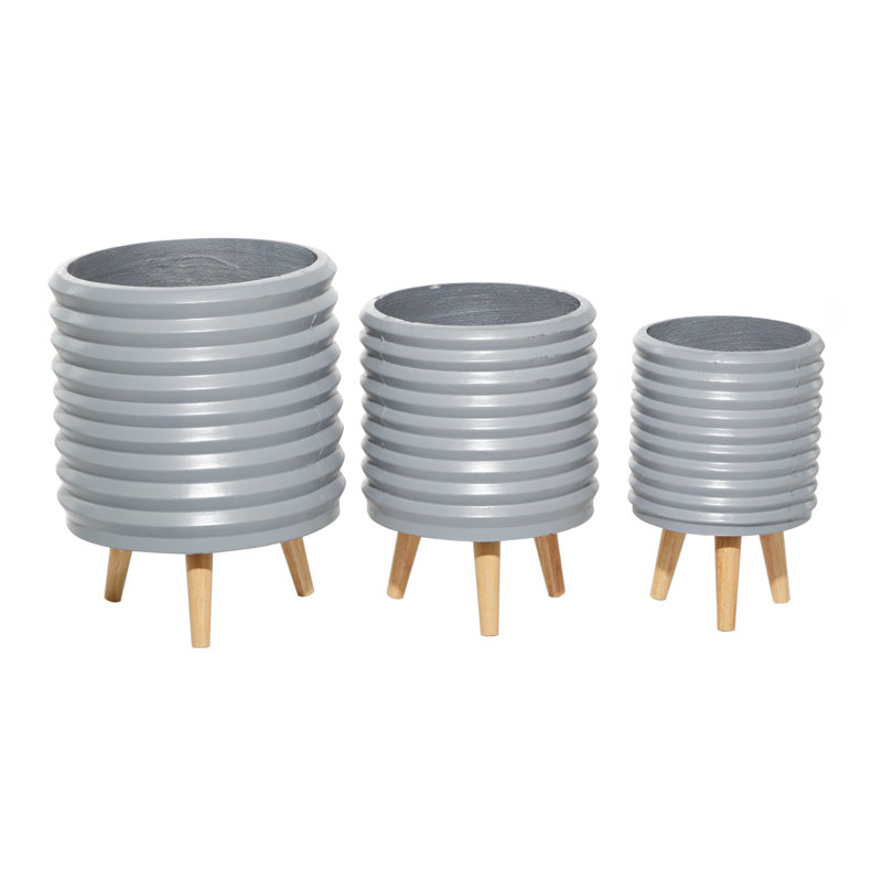 Chic Gray Fiber Clay Grooved Planters on Wooden Tripod Legs - Set of 3