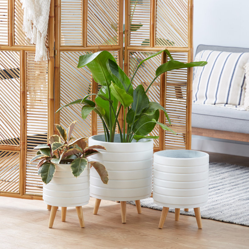 Set of 3 White Fiber Clay Etched Planters with Wooden Tripod Stand