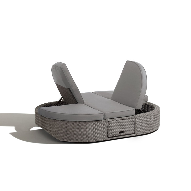 Sandra 75" Gray Aluminum Wicker Outdoor Daybed