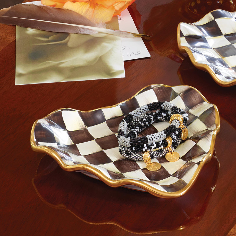 Courtly Check Fluted Heart Novelty Plate with Gold Embellishments