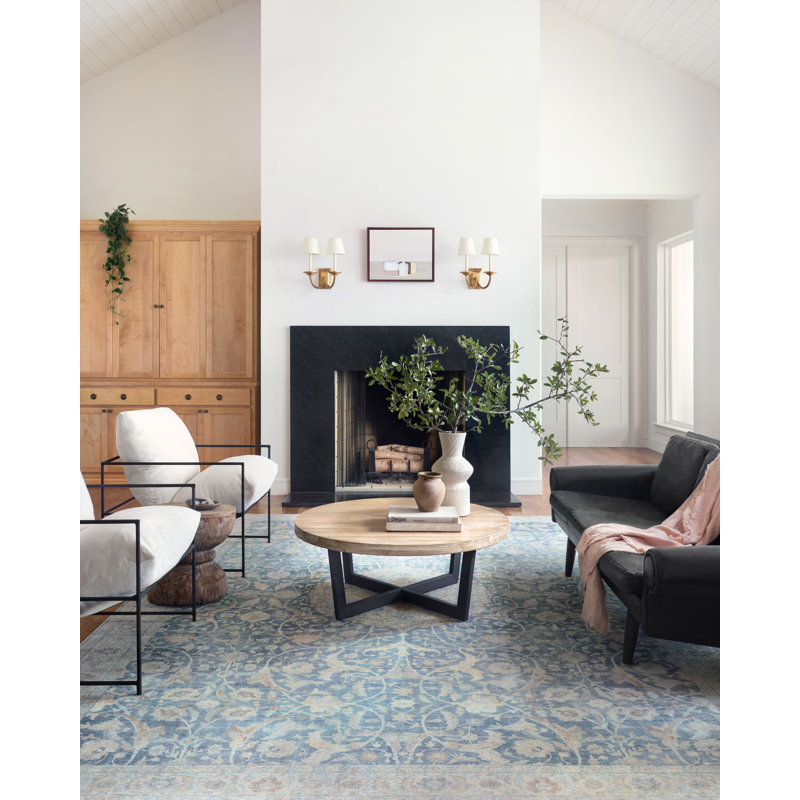Ivory Elegance 5' x 7' Synthetic Easy-Care Stain-Resistant Area Rug