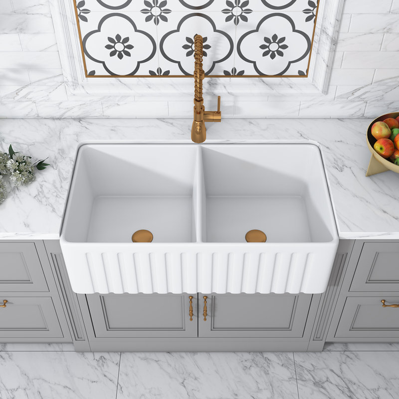 Cremona 33'' White Fireclay Double Bowl Farmhouse Sink