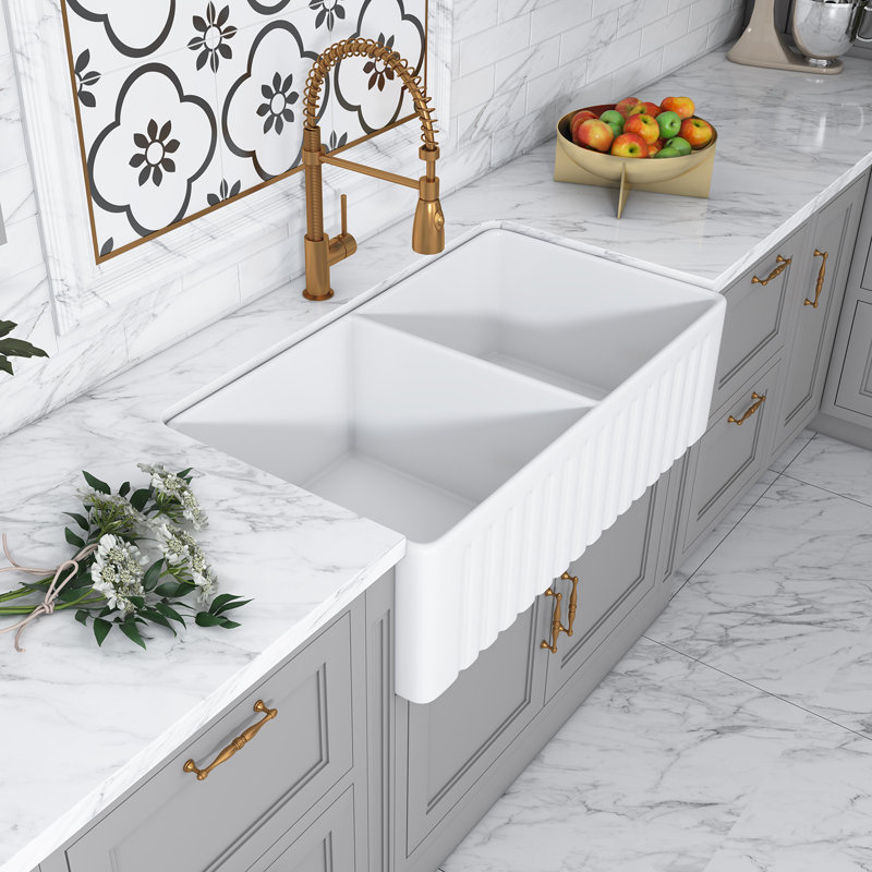 Cremona 33'' White Fireclay Double Bowl Farmhouse Sink