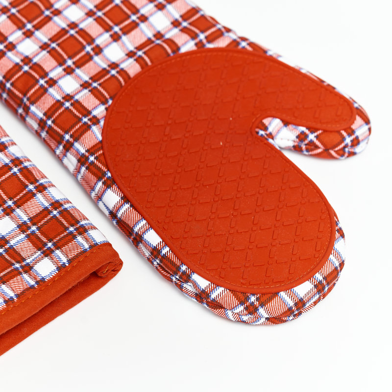 Red Plaid Cotton Oven Mitts with Silicone Palm, Set of 2
