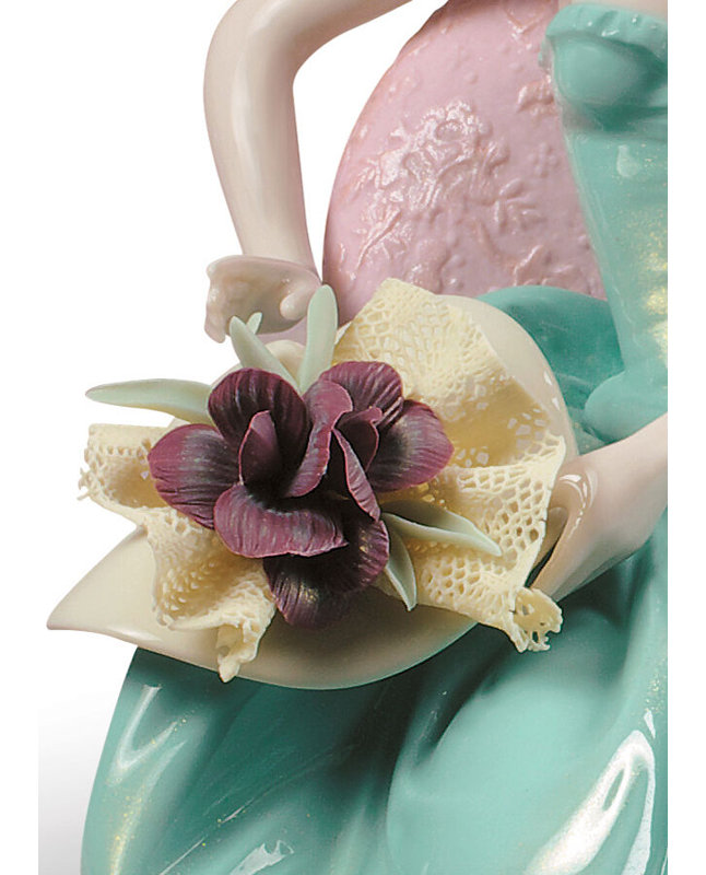 Pastel Porcelain Novelty Figurine for Party Decor