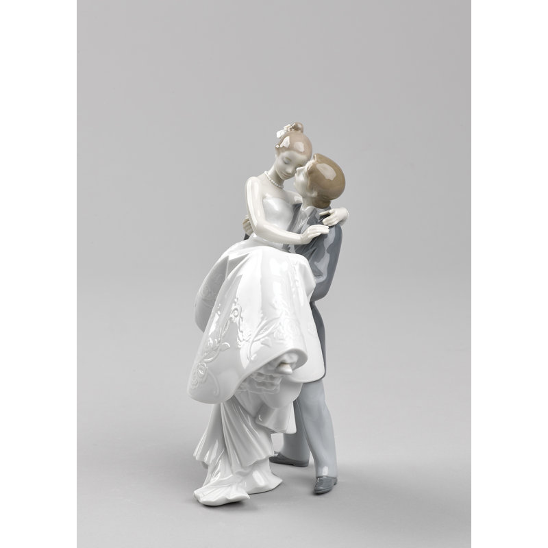 Glossy Porcelain Bride and Groom Figurine