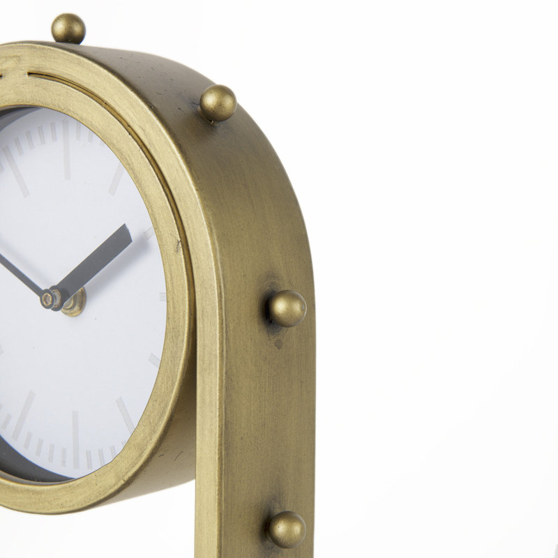 Reze Analog Quartz Tabletop Clock