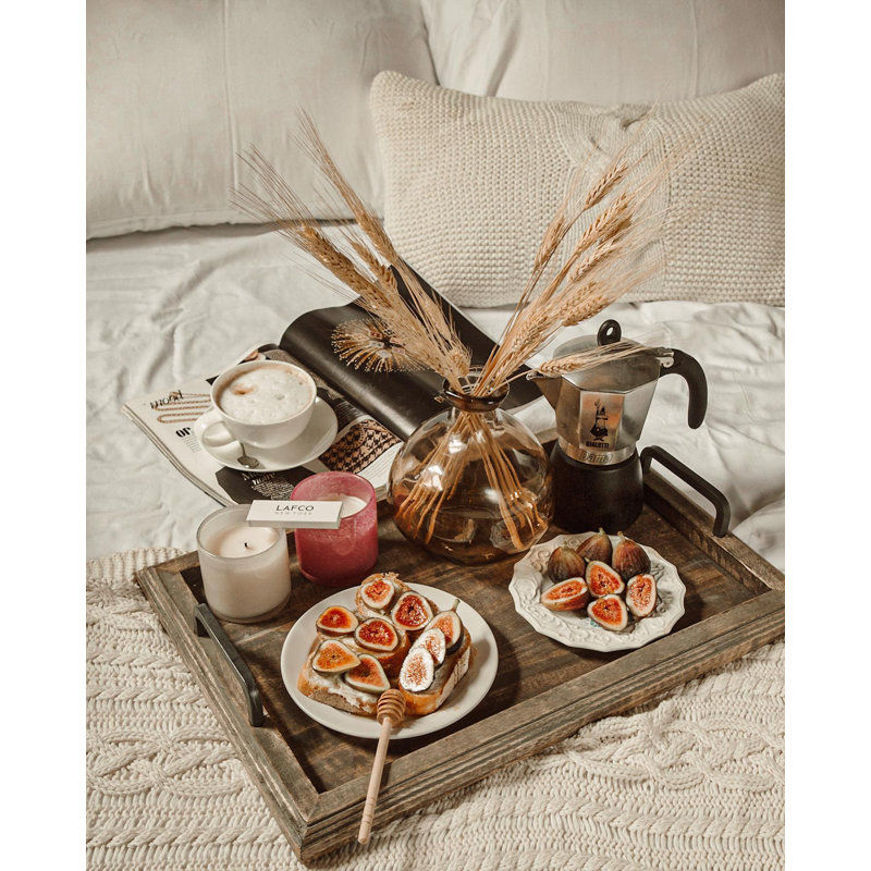 Classic White Soy Candle with Amber Scent