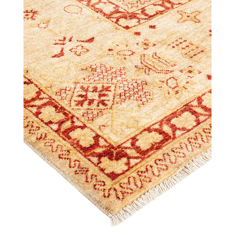 Elegant Ivory Hand-Knotted Wool Area Rug 8' x 10'