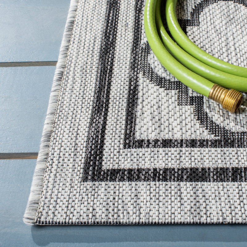 Gray Round Washable Stain-Resistant Synthetic Rug