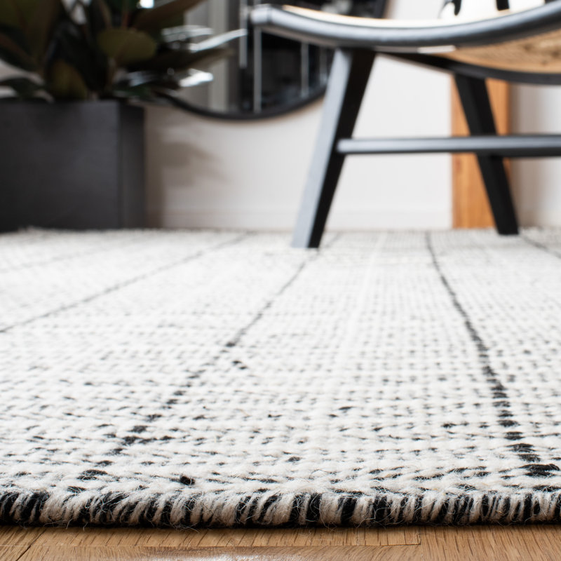 Handmade Black Wool Geometric Tufted Rectangular Rug