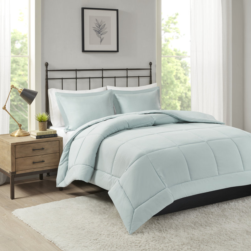 King Ivory Microfiber Down Alternative Comforter Set