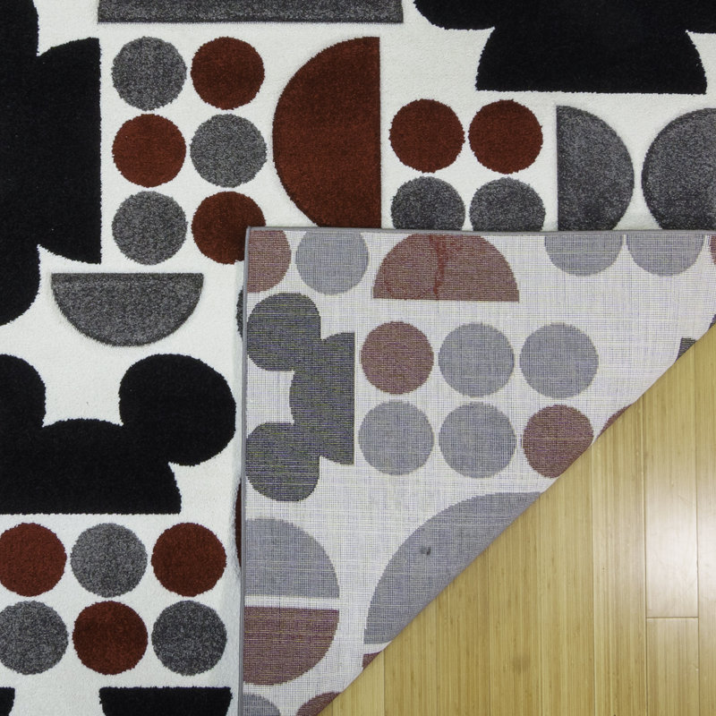Mickey's Funhouse Geometric Red Synthetic 8'x10' Kids Area Rug