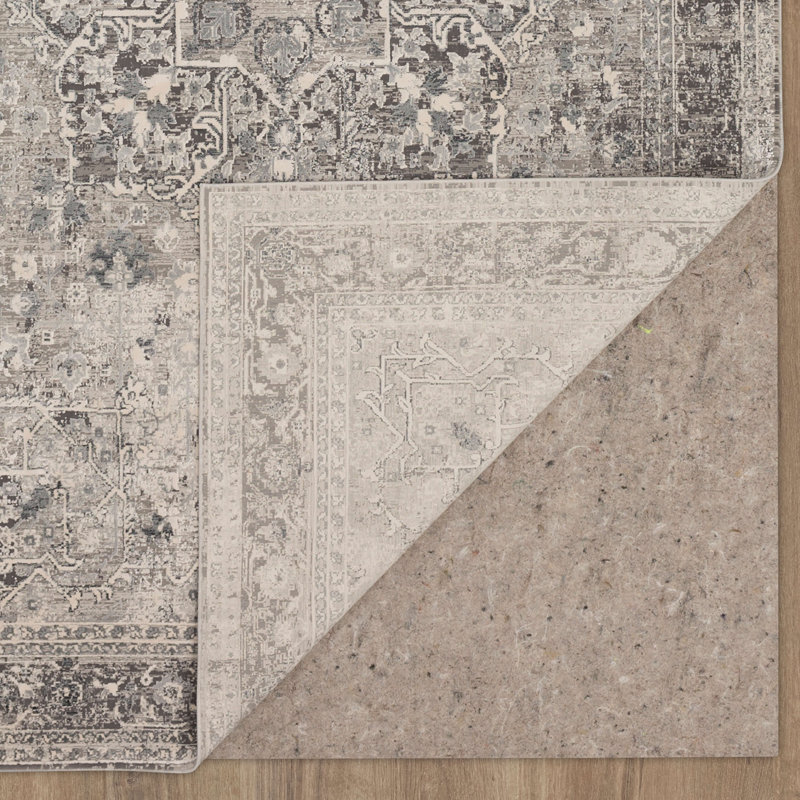 Verona Gray Medallion 5' x 8' Wool-Blend Area Rug