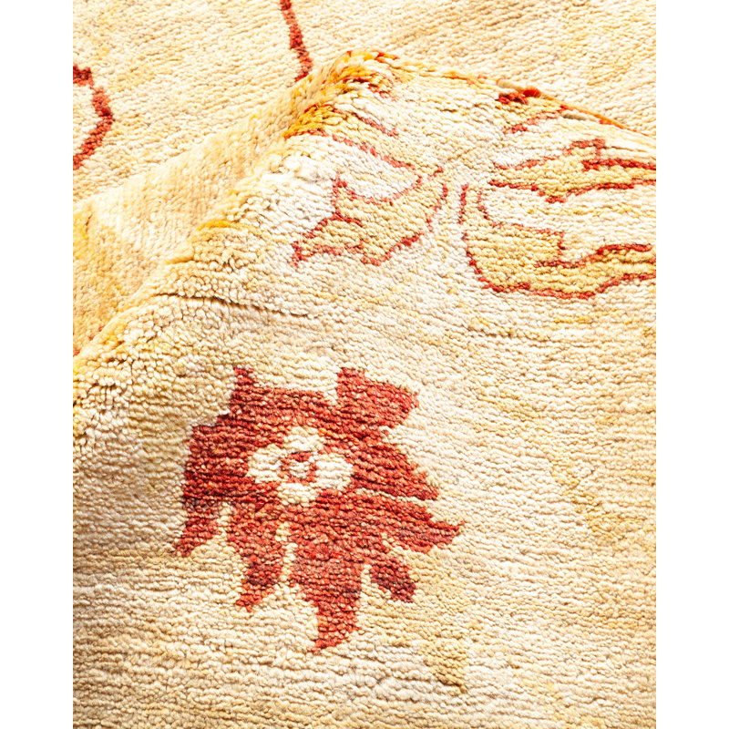 Elegant Ivory Hand-Knotted Wool Area Rug 8' x 10'