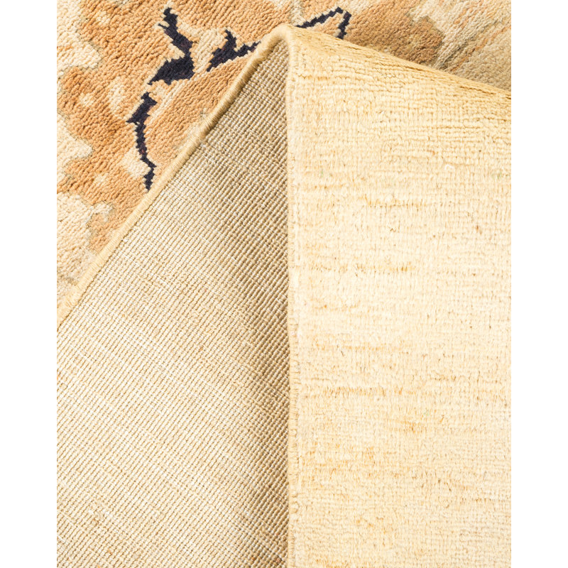 Ivory Hand-Knotted Wool Floral 8' x 10' Rug