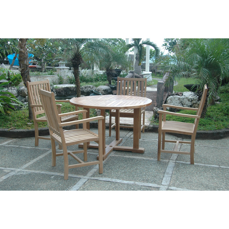 Tosca 4 - Person Round Outdoor Dining Set