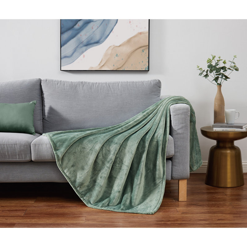 Green Faux Fur Plush Throw Blanket 50" x 60"