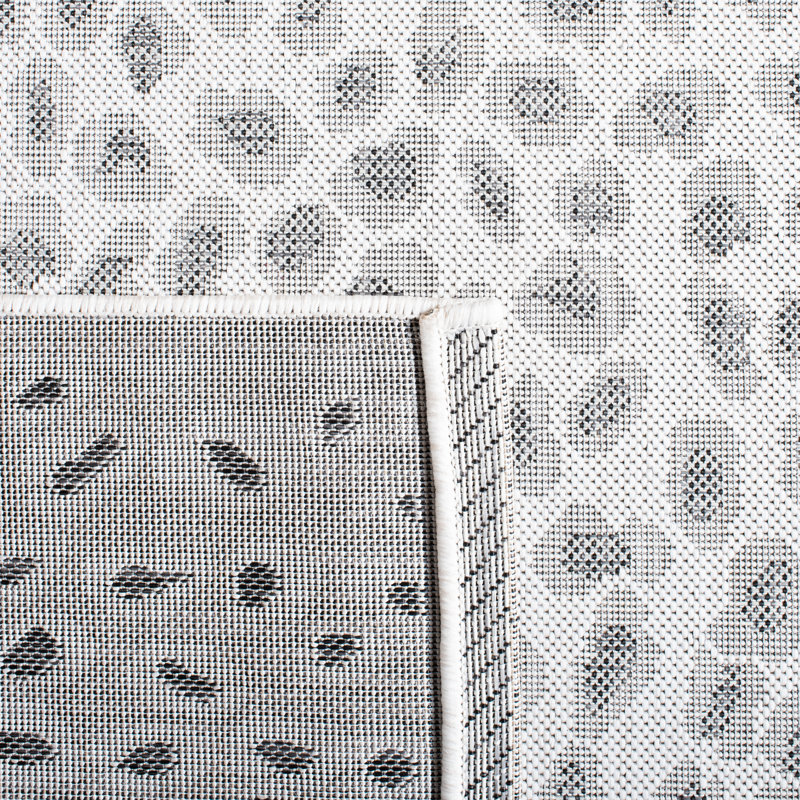 Courtyard Ivory & Grey Easy-Care Indoor/Outdoor Area Rug