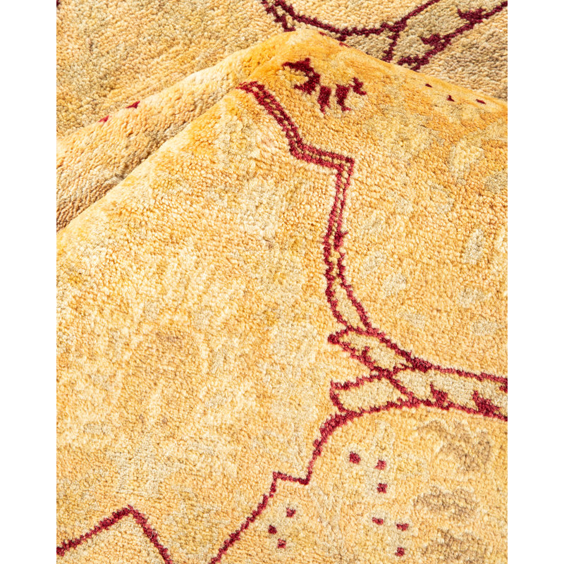 Handmade Red and Beige Wool 8' x 10' Area Rug