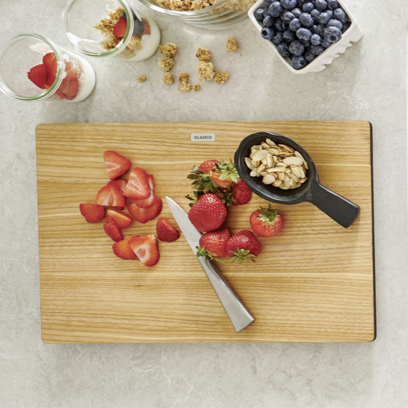 Quatrus Light Brown Ash Wood Rectangular Cutting Board
