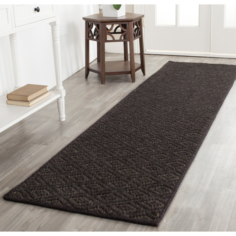 Handcrafted Diamond Motif Brown Wool 5' x 8' Area Rug