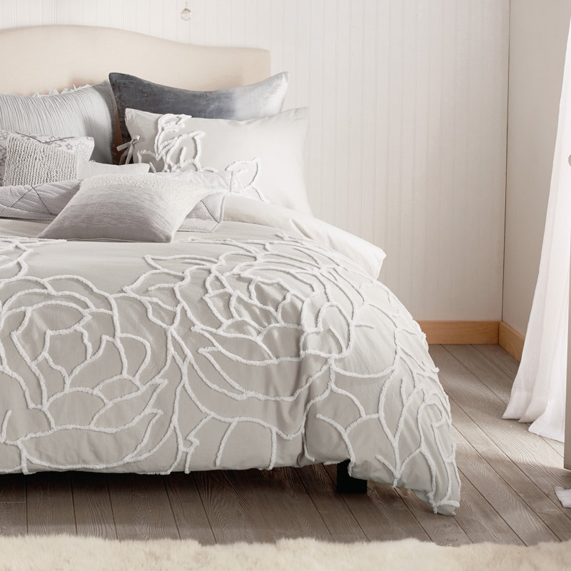 Gray Cotton King Duvet Set with Textured Rose Accents