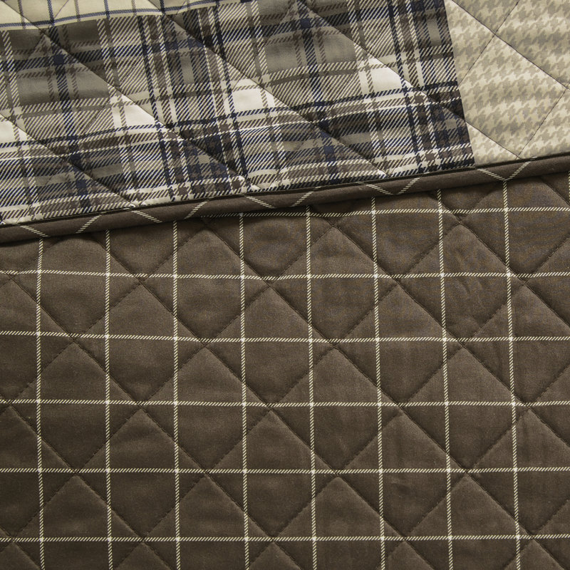 King Black and Brown Reversible Microfiber Quilt Set