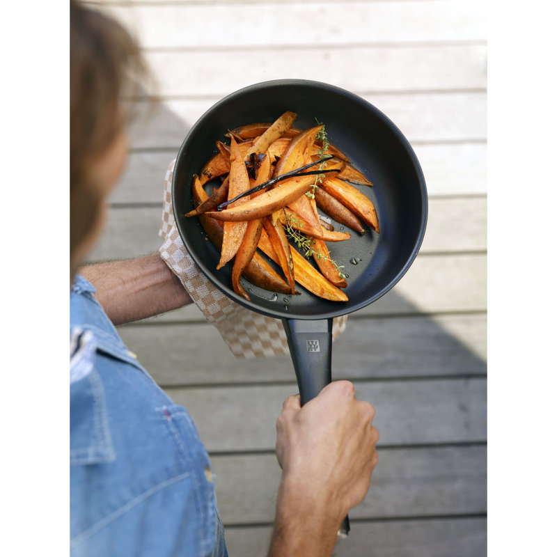 Matte Black 12" Aluminum Nonstick Round Fry Pan