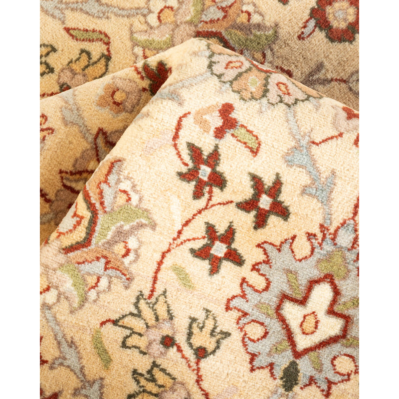 Handmade Ivory Wool Rectangular Area Rug 4'1" x 6'5"