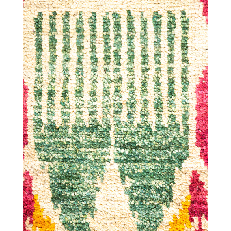 Ivory Elegance Hand-Knotted Wool Rectangular Area Rug, 4' x 6'