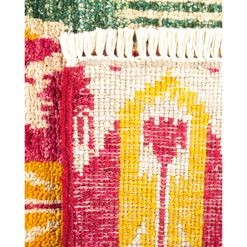 Ivory Elegance Hand-Knotted Wool Rectangular Area Rug, 4' x 6'